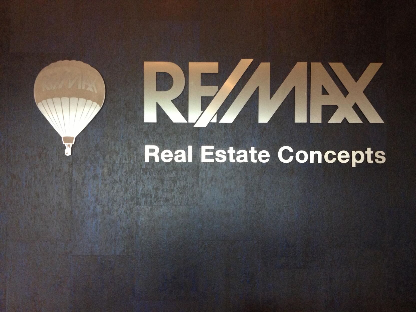Real Estate Company: Re/Max Concepts